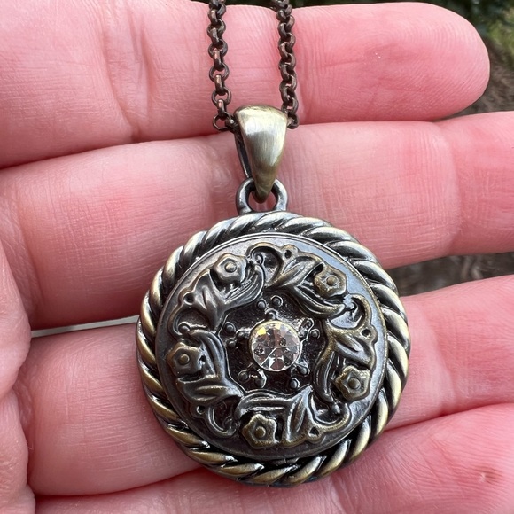 Ginger snaps necklace pendant - Picture 1 of 10